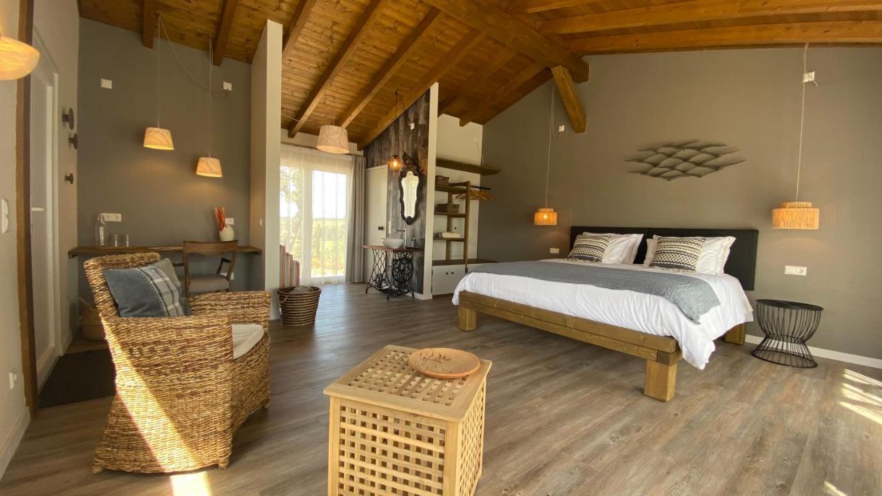 Sussurros Do Monte Bed & Breakfast Aljezur Ngoại thất bức ảnh